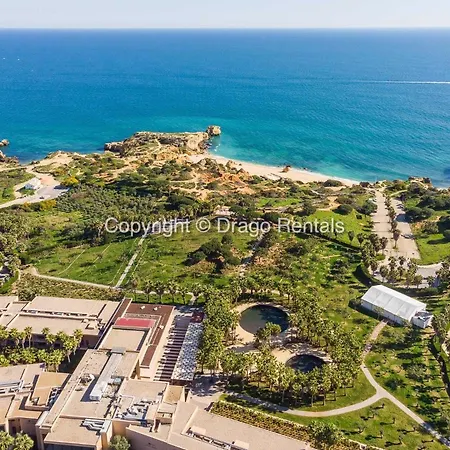 Seacoast Retreat With Pool And Access By Drago Lejlighed