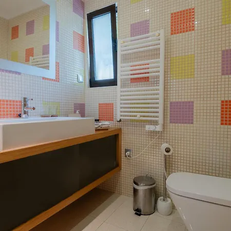 Lejlighed Seacoast Retreat With Pool And Access By Drago