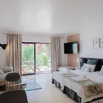 Apartamento Seacoast Retreat With Pool And Access By Drago Albufeira