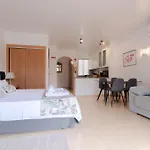 Seacoast Retreat With Pool And Access By Drago Albufeira