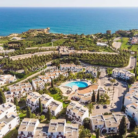 Seacoast Retreat With Pool And Access By Drago 아파트