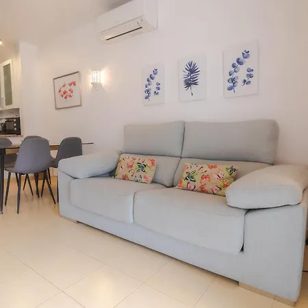 Seacoast Retreat With Pool And Access By Drago Apartment Albufeira