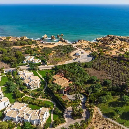 Apartmán Seacoast Retreat With Pool And Access By Drago Albufeira