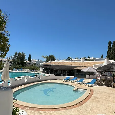 Апартаменты Seacoast Retreat With Pool And Access By Drago