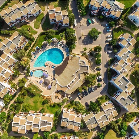 Seacoast Retreat With Pool And Access By Drago Албуфейра